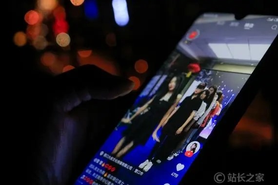 快手怎么互推好友？